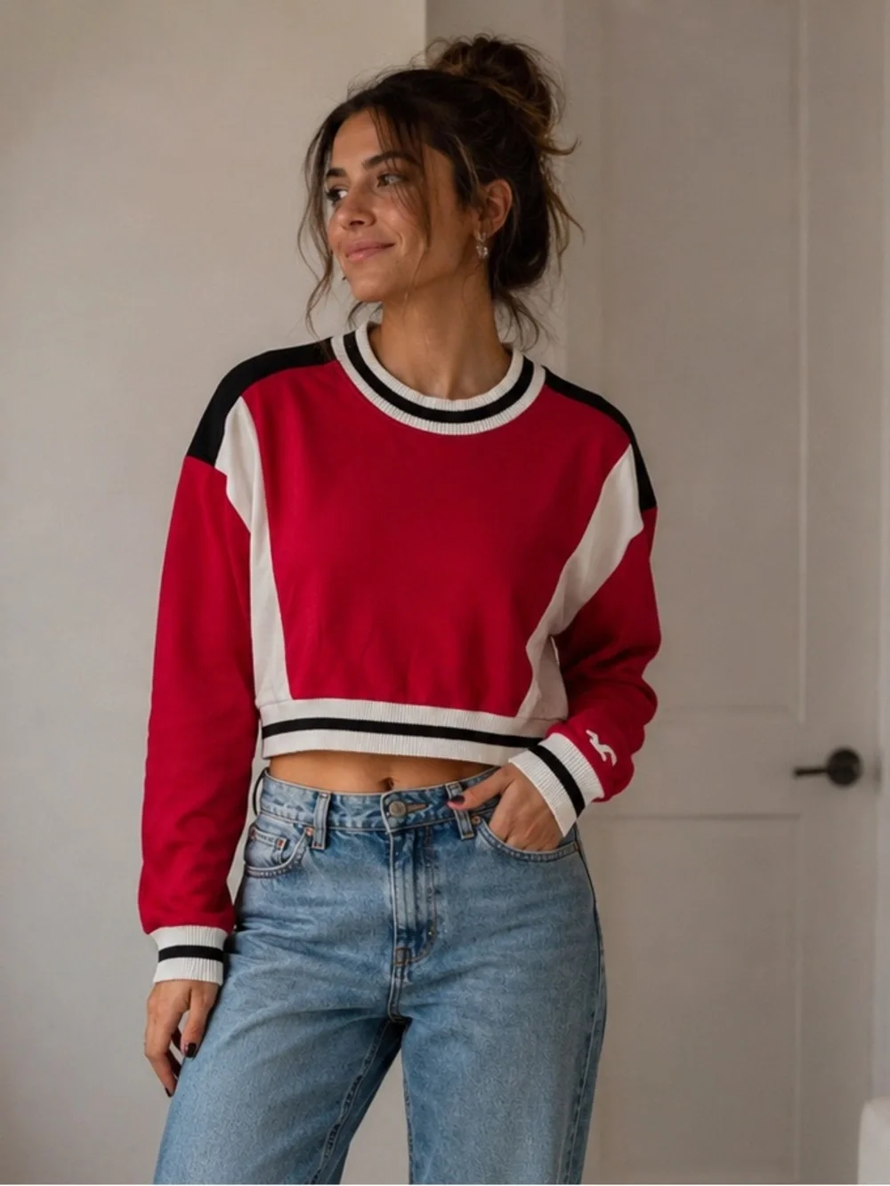 Hollister Colorblock Cropped Sweatshirt Red White Black XS
